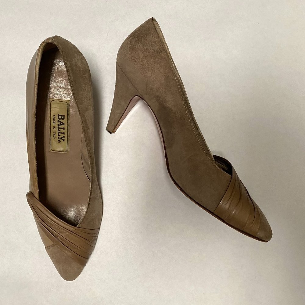 Bally tan leather shoes size 9